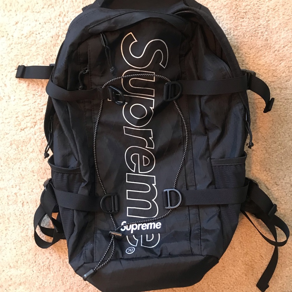 Supreme 18fw backpack